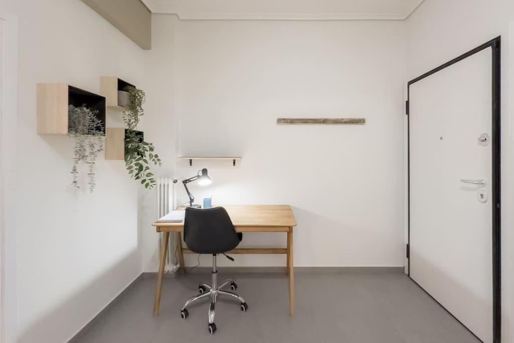 Spacious Urban Apt In The Heart Of Αθήνα Εξωτερικό φωτογραφία