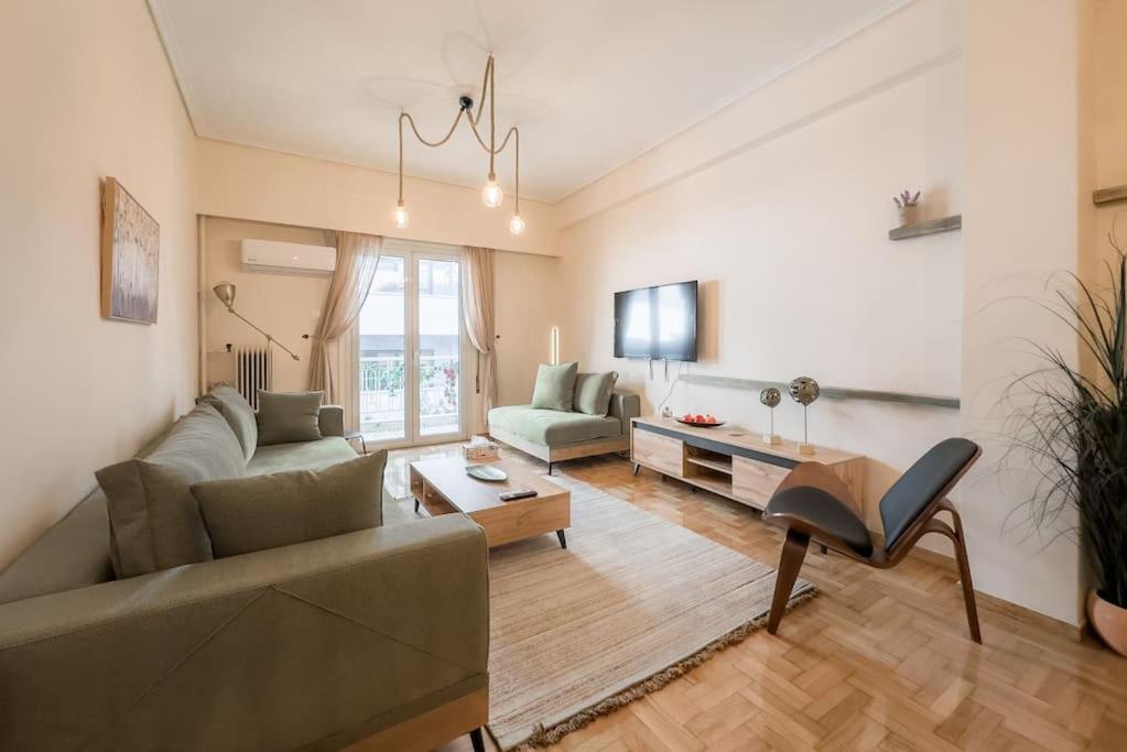 Spacious Urban Apt In The Heart Of Αθήνα Εξωτερικό φωτογραφία