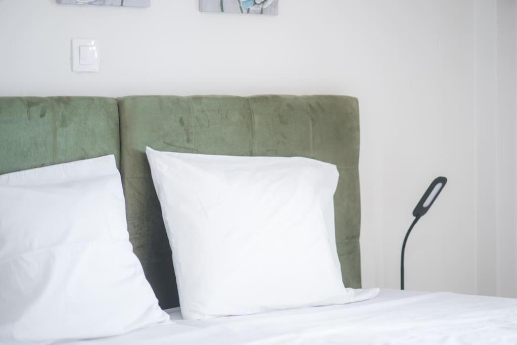 Spacious Urban Apt In The Heart Of Αθήνα Εξωτερικό φωτογραφία