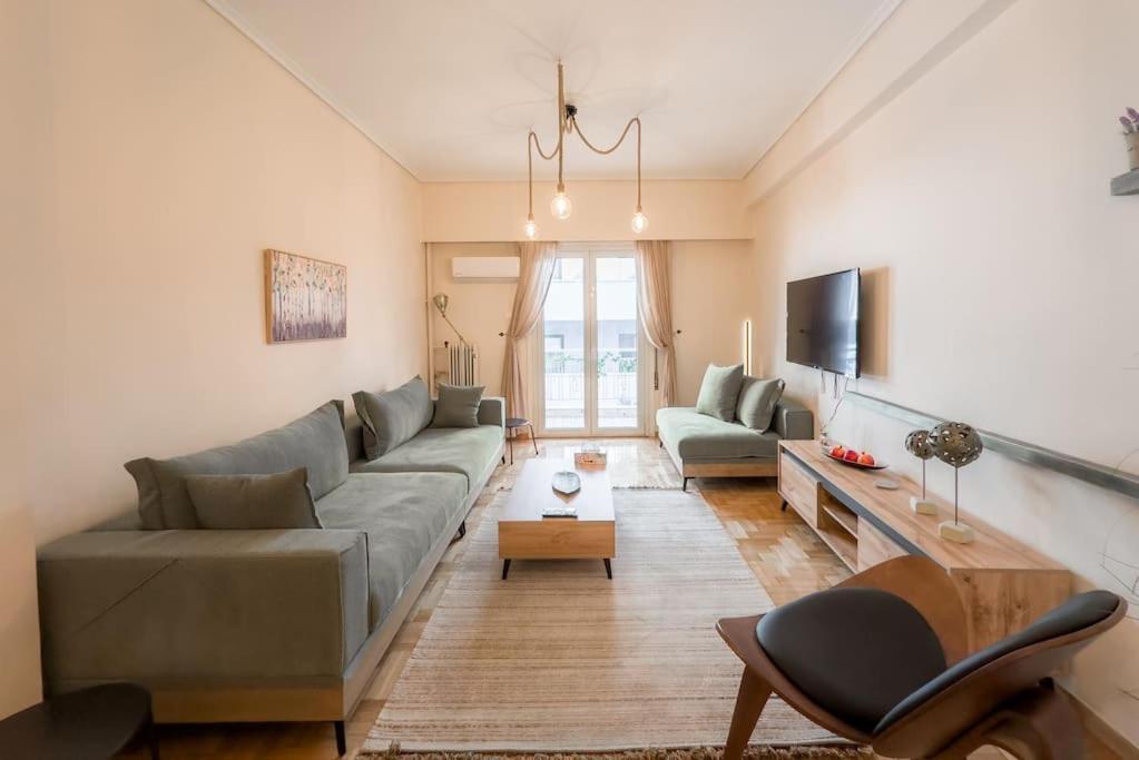 Spacious Urban Apt In The Heart Of Αθήνα Εξωτερικό φωτογραφία